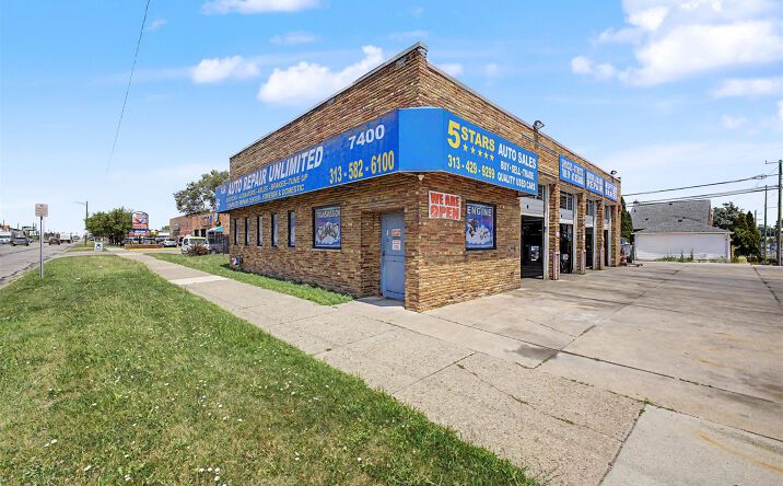 Pictures of Retail property located at 7400 Greenfield Road, Dearborn, MI 48126 for lease - image #1