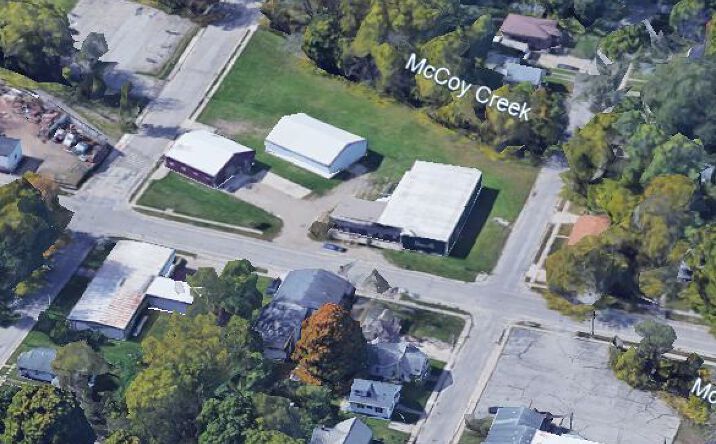 Pictures of Retail, Industrial, Special Purpose property located at 402 South Oak Street, Buchanan, MI 49107 for lease - image #1