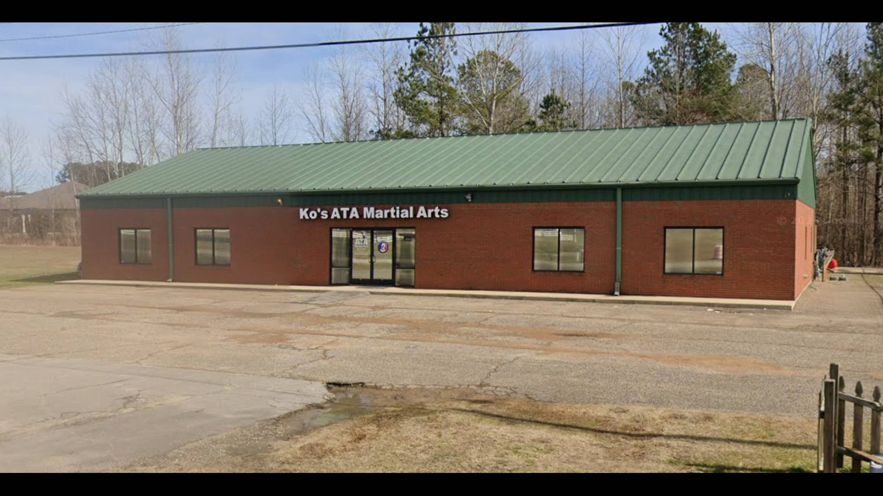 100 Commercial Dr, Atoka, TN 38004