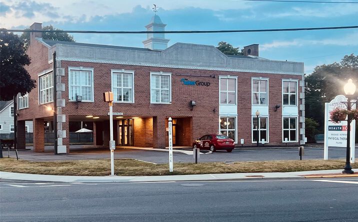 Pictures of Office property located at 375 Deer Park Avenue, Babylon, NY 11702 for lease - image #1