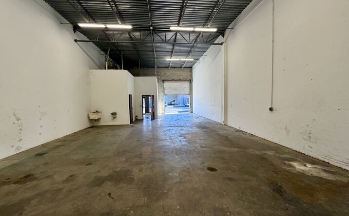 Pictures of Retail, Industrial property located at 18804 TITUS RD, HUDSON, FL 34667-6377 for lease - image #1
