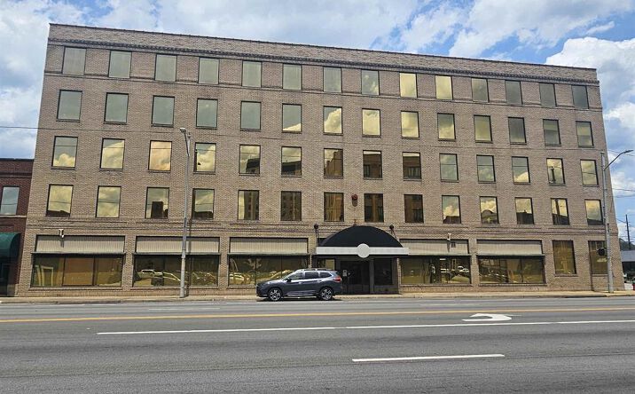 Pictures of Office property located at 1539 GREENUP AVE, ASHLAND, KY 41101-7695 for lease - image #1
