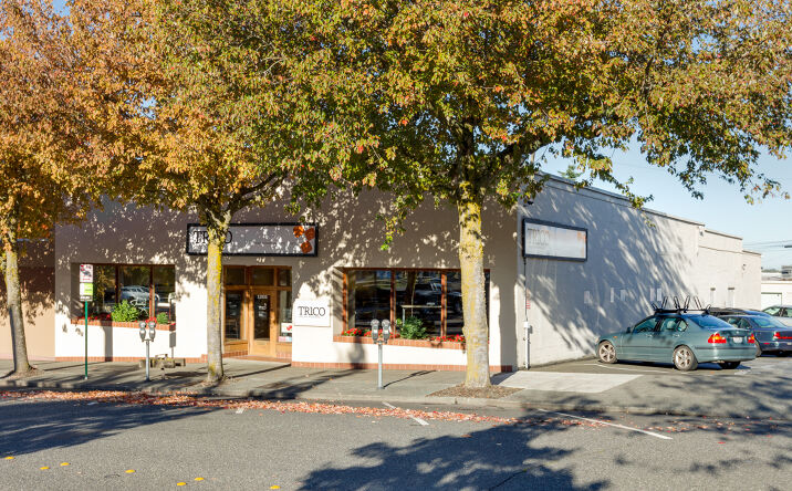 Pictures of Retail, Office property located at 1205 COMMERCIAL ST, BELLINGHAM, WA 98225-4306 for lease - image #1
