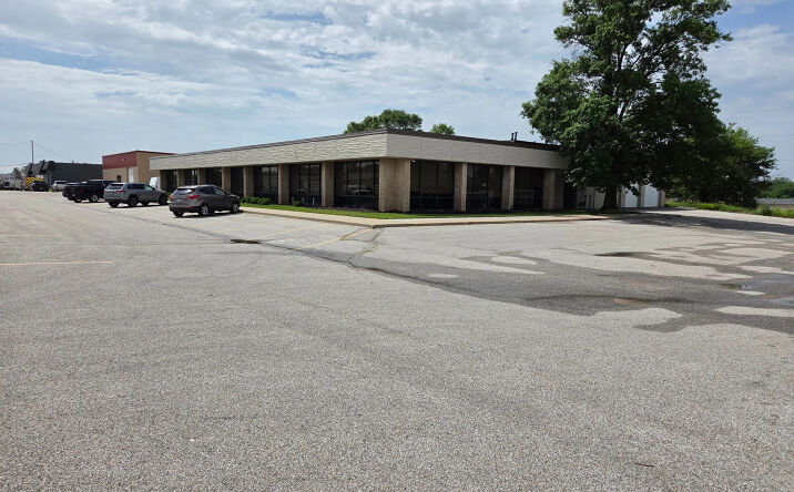 Pictures of Industrial property located at 14775 Grover Street, Omaha, NE 68144 for lease - image #1