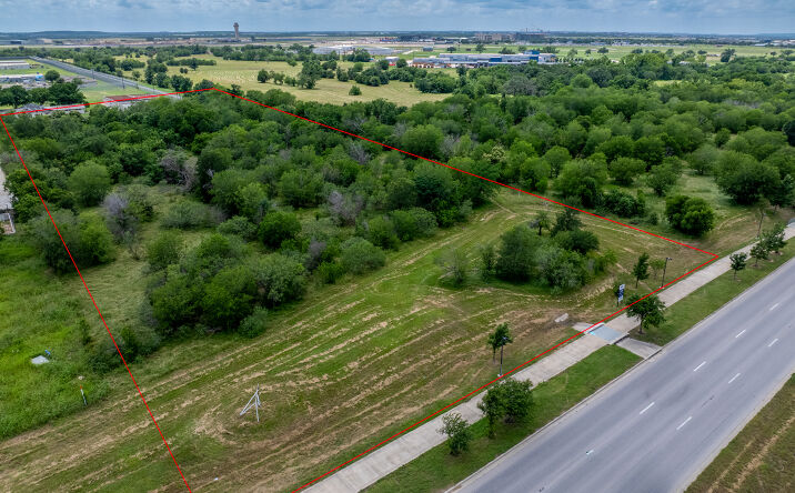 Pictures of Land property located at 3080 East Highway 71, Austin, TX 78617 for lease - image #1