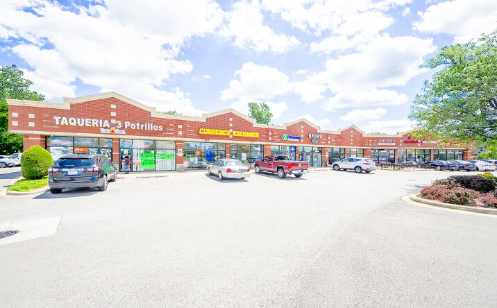 Pictures of Retail property located at 445 W Lake Street, Addison, IL 60101 for lease - image #1