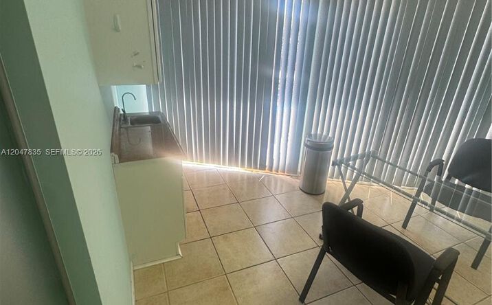 Pictures of Office property located at CU-3, Hallandale Beach, FL 33009 for lease - image #1