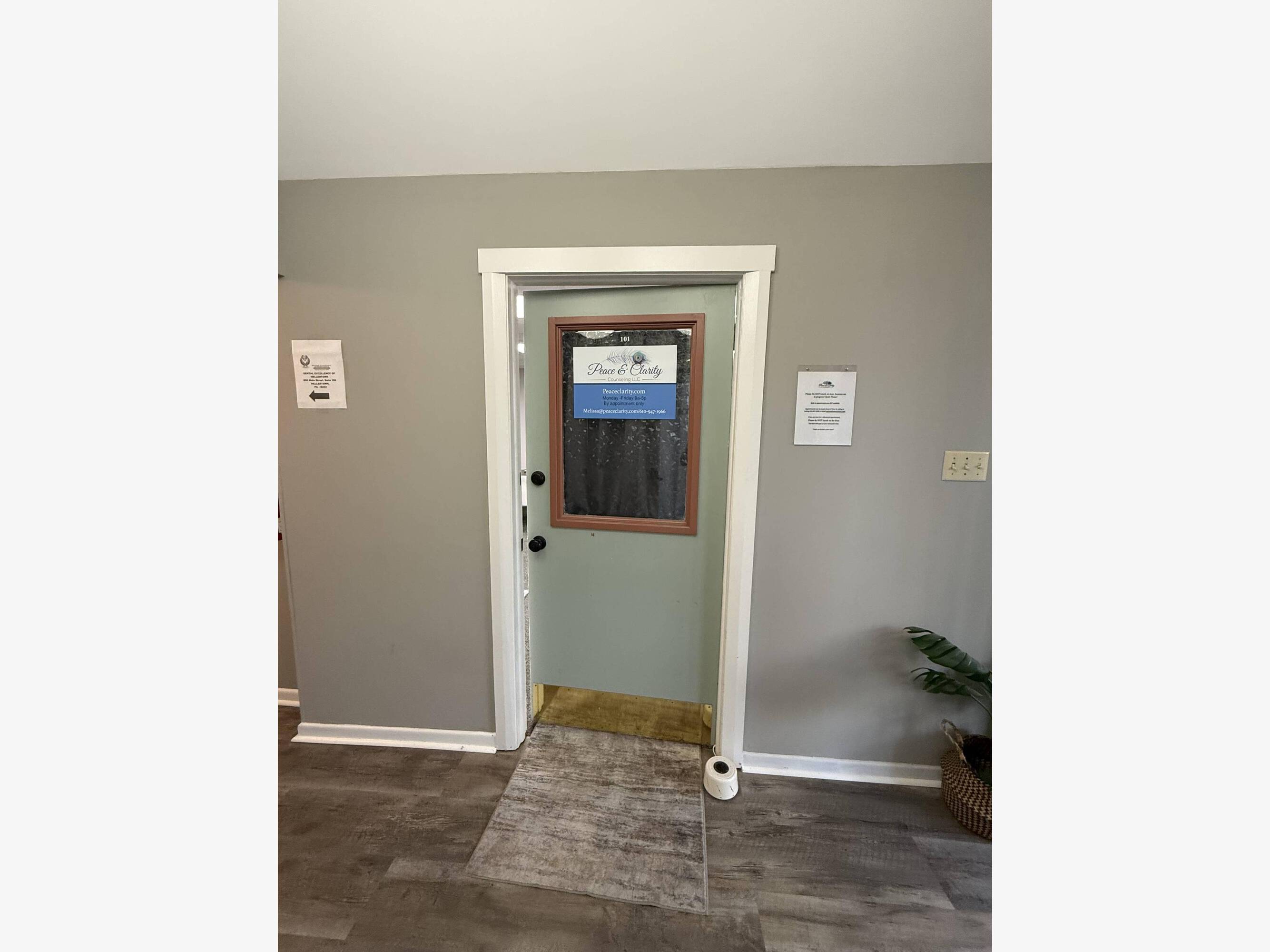 800 Main St, Hellertown, PA 18055