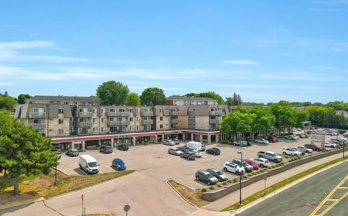 Pictures of Retail property located at 3902-3912 Cedar Grove Pkwy, Eagan, MN 55122 for lease - image #1