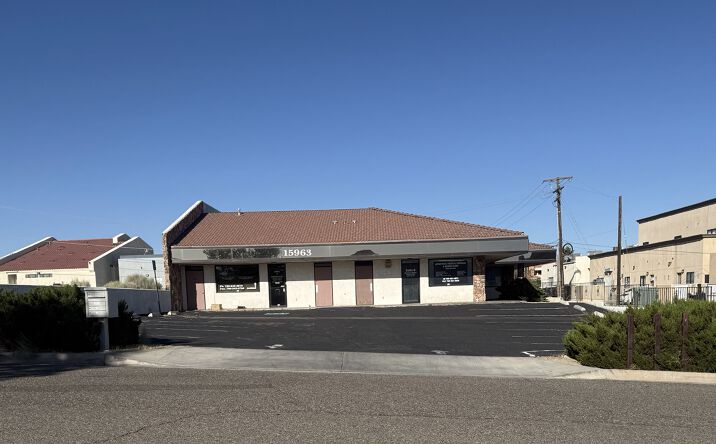Pictures of Office property located at 15963 Quantico Road, Apple Valley, CA 92307 for lease - image #1