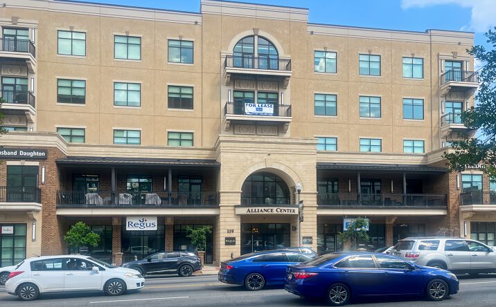 Pictures of Office property located at 113 S Monroe St, 1st Floor, Tallahassee, FL 32301 for lease - image #1