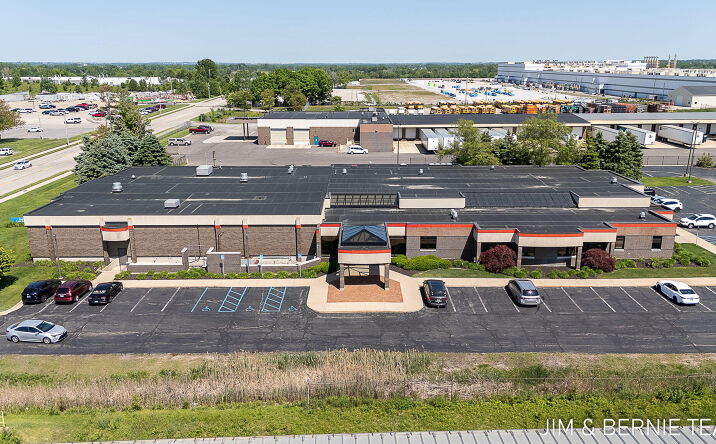 Pictures of Office, Industrial property located at 750 E 40th Street Suite 1, Holland, MI 49423 for lease - image #1