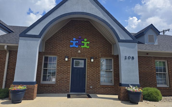 Pictures of Office property located at 208 Kidd Drive, Berea, KY 40403 for lease - image #1