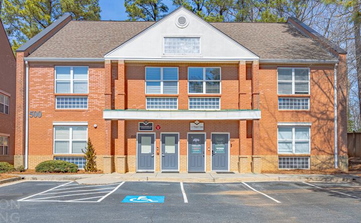 Pictures of Retail, Office property located at 2551 Roswell Road, Marietta, GA 30062 for lease - image #1