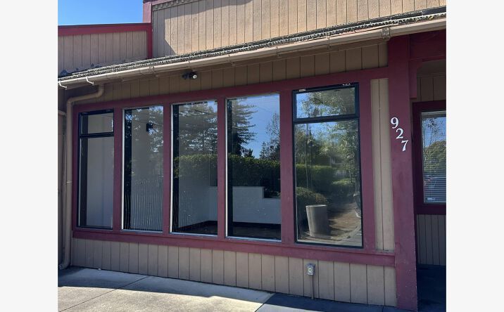 Pictures of Retail, Restaurant property located at Broadway, Sonoma, CA 95476 for lease - image #1