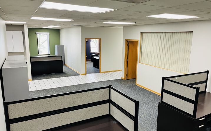 Pictures of Retail, Office property located at 420 Hill Avenue, Aurora, IL 60505 for lease - image #1
