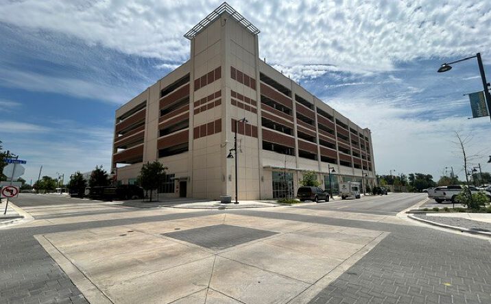 Pictures of Retail, Office, Restaurant property located at 200 East Central Avenue, Temple, TX 76501 for lease - image #1