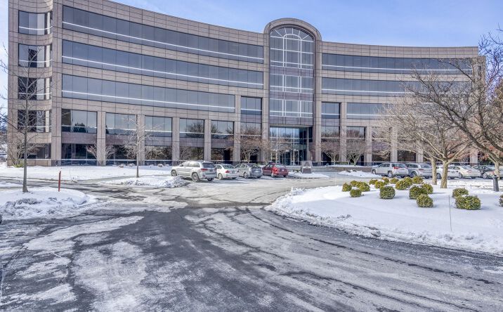Pictures of Office property located at 6100 Oak Tree Boulevard Suite 200, Independence, OH 44131 for lease - image #1