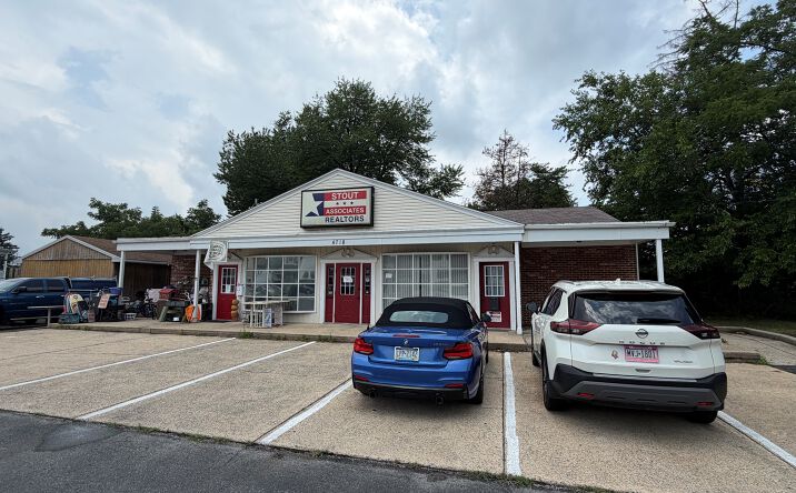 Pictures of Retail, Office, Restaurant property located at 4718 Kutztown Road, Temple, PA 19560 for lease - image #1