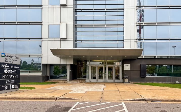 Pictures of Office property located at 2000 Auburn Drive, One Chagrin Highlands Suite, Warrensville Heights, OH 44122 for lease - image #1