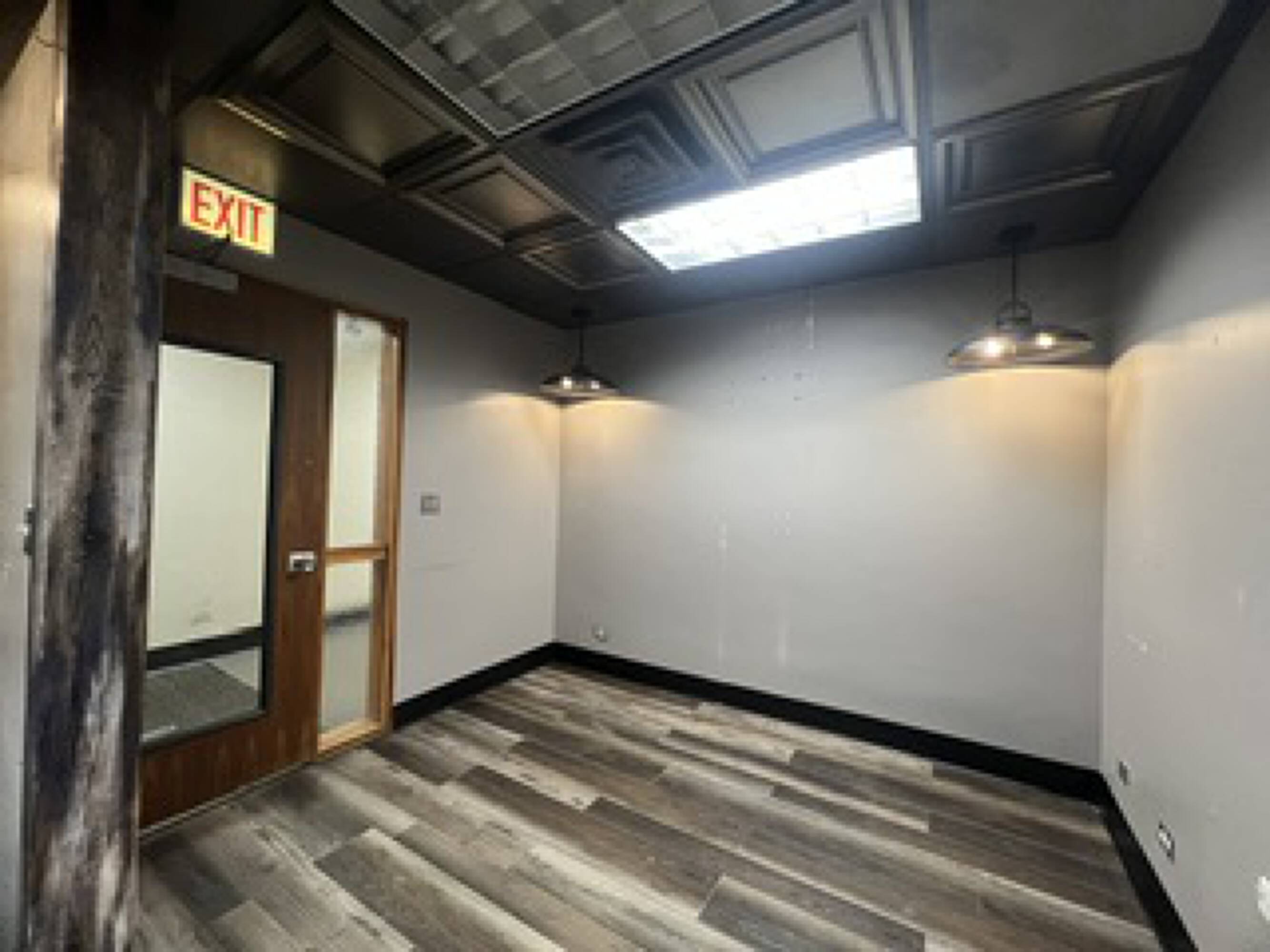 3880951