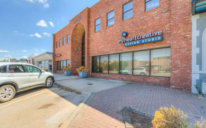 Pictures of Office property located at 6656 NW 39th Expy, Bethany, OK 73008 for lease - image #1