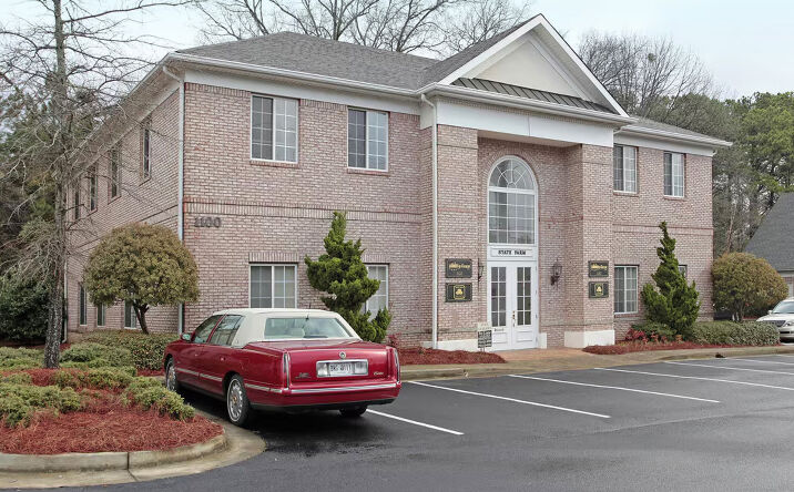 Pictures of Office property located at 3225 Shallowford Road, Marietta, GA 30062 for lease - image #1