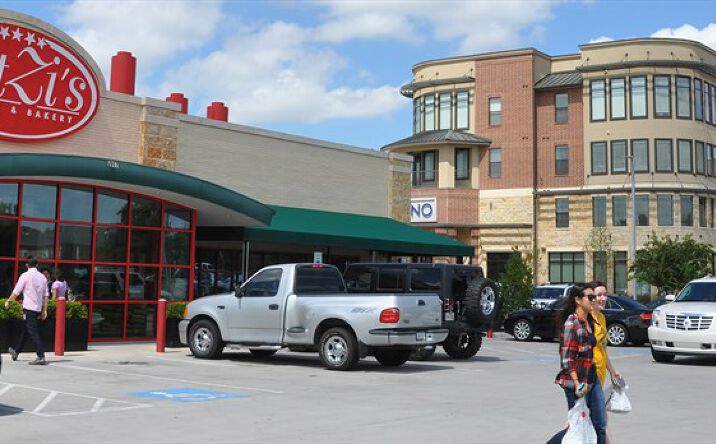 Pictures of Retail, Office, Restaurant property located at 3300 Dallas Parkway, Plano, TX 75093 for lease - image #1