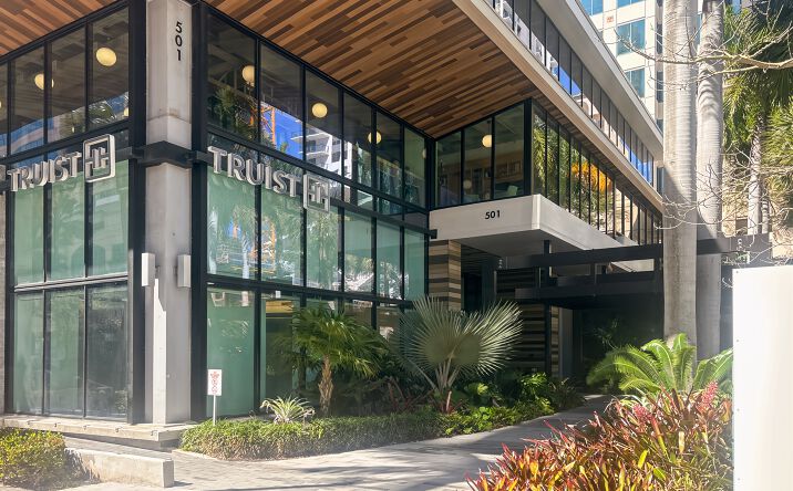 Pictures of Office property located at E Las Olas Blvd, Fort Lauderdale, FL 33301 for lease - image #1