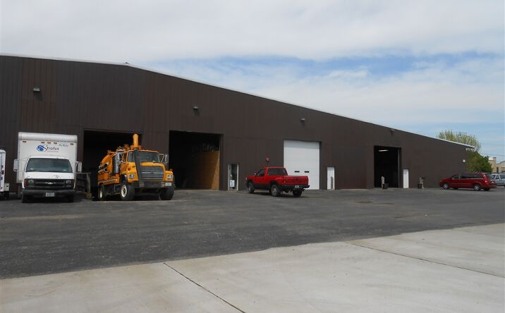 Pictures of Industrial property located at 2124 W Altorfer Dr, Peoria, IL 61615 for lease - image #1