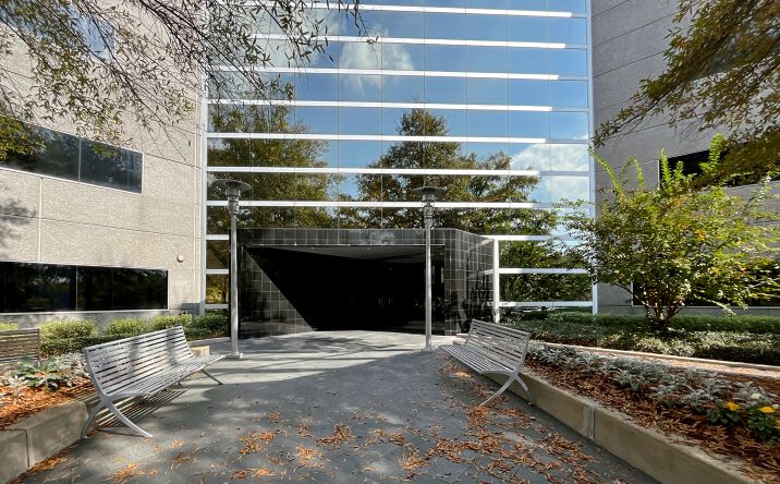 Pictures of Office property located at One Perimeter Park South Suite 100 North, Birmingham, AL 35243 for lease - image #1
