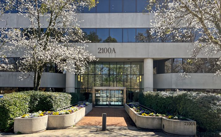 Pictures of Office property located at 2100 Southbridge Parkway Suite 650, Mountain Brook, AL 35209 for lease - image #1