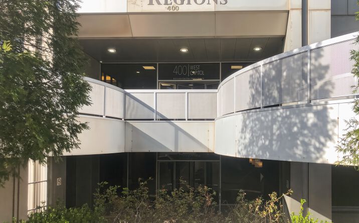 Pictures of Office property located at 400 West Capitol Avenue, Suite 1700,, Little Rock, AR 72201 for lease - image #1