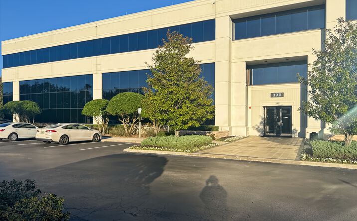 Pictures of Office property located at 3505 Lake Lynda Dr, Orlando, FL 32817 for lease - image #1