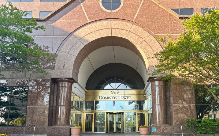 Pictures of Office property located at 999 Waterside Drive, Suites 2525 & 2600, Norfolk, VA 23510 for lease - image #1