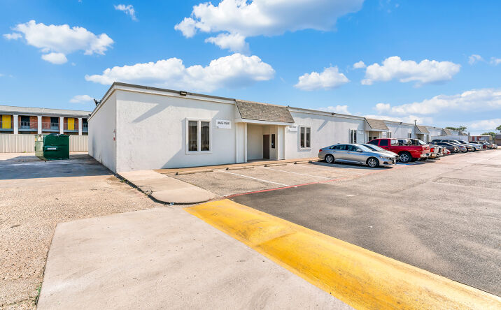 Pictures of Retail, Office, Industrial property located at 10920 Indian Trail, Dallas, TX 75229 for lease - image #1