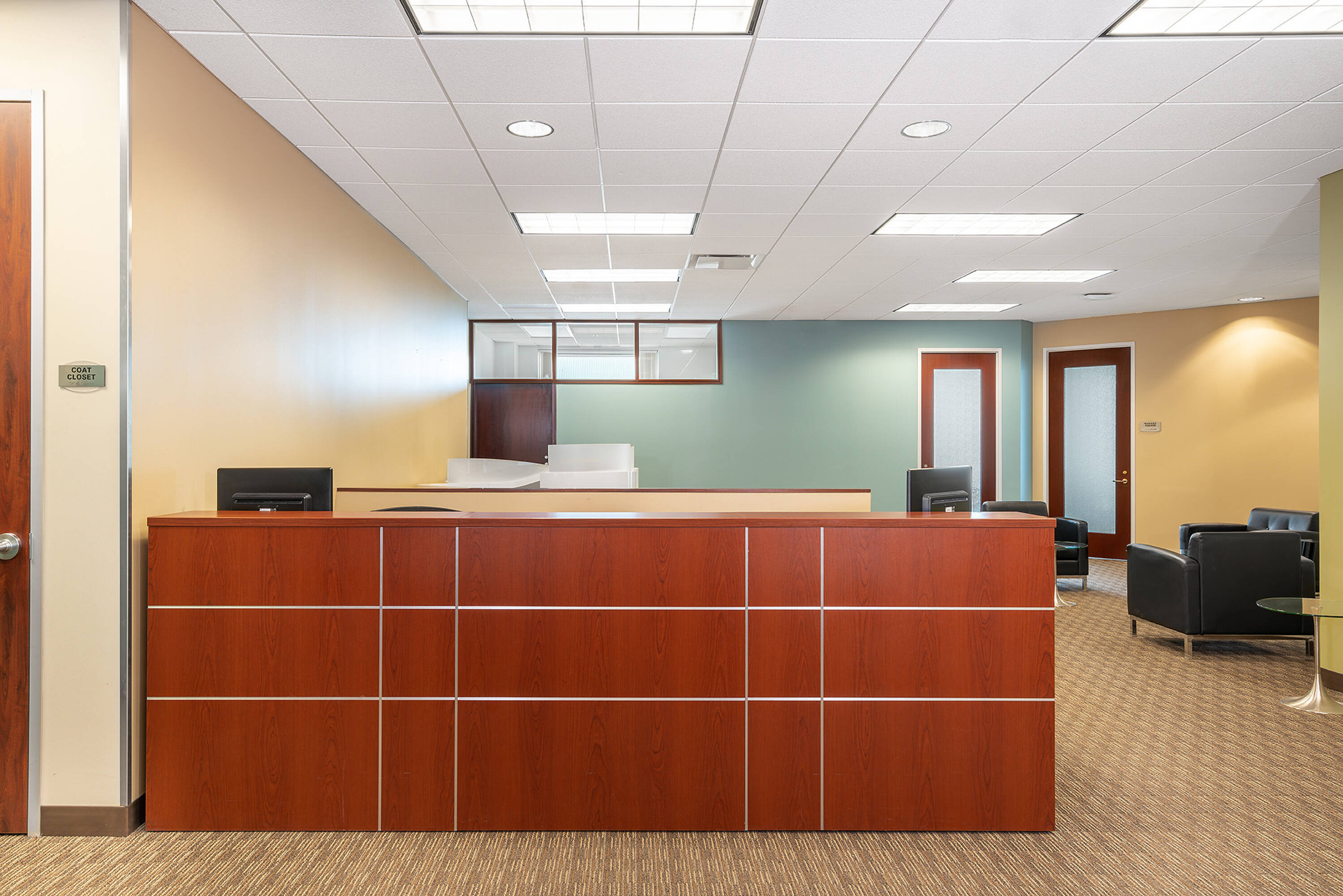 472926