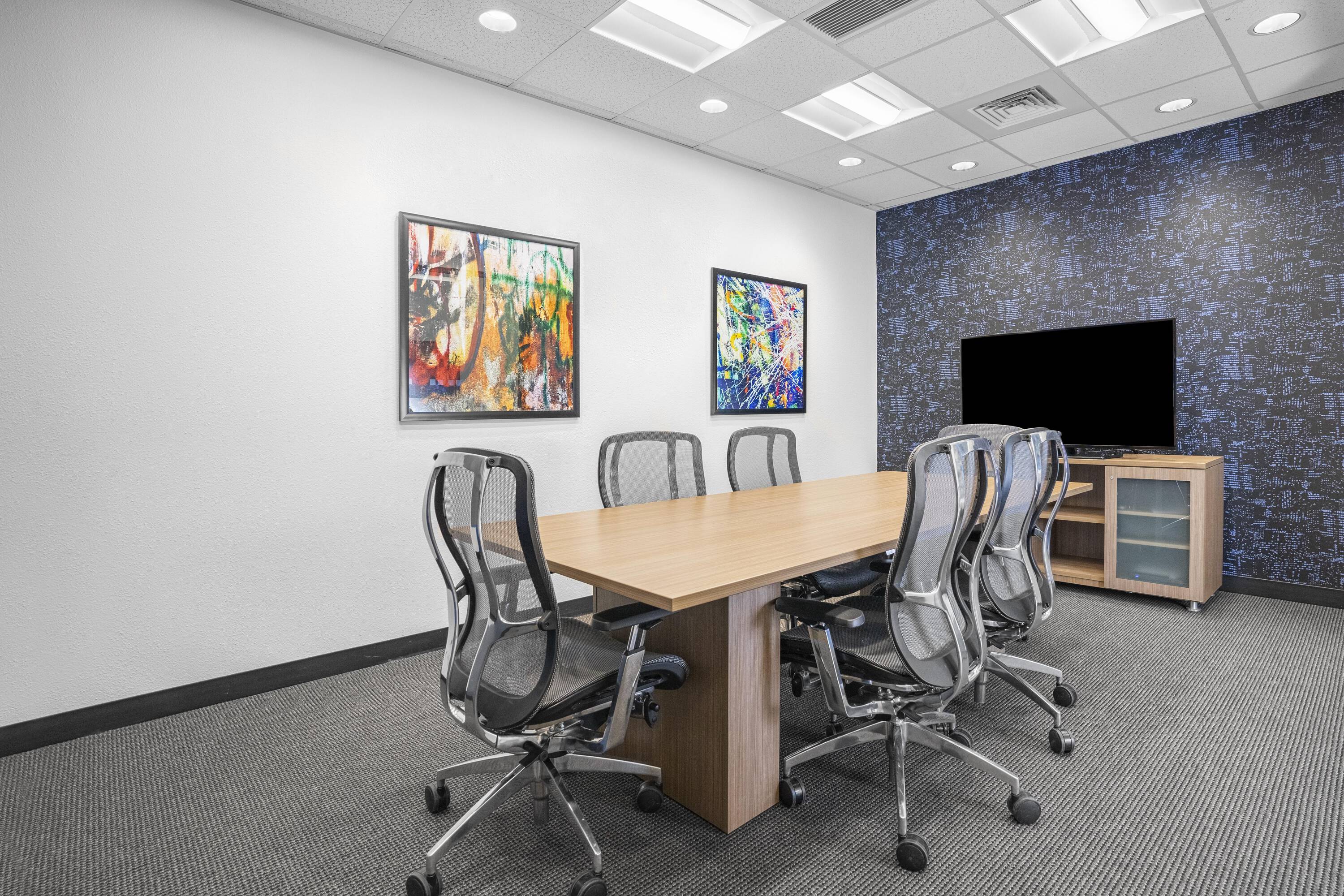 2610157