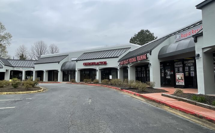 Pictures of Retail property located at 3920 Canton Rd, Marietta, GA 30066 for lease - image #1