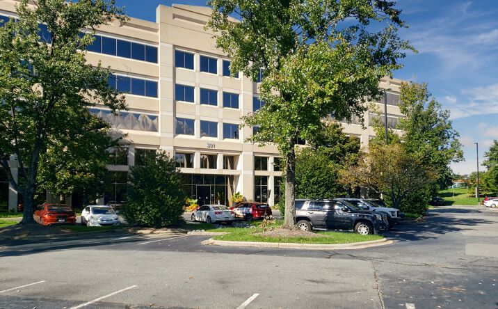 Pictures of Office property located at 301 McCullough Drive  4th Floor, Charlotte, NC 28262 for lease - image #1