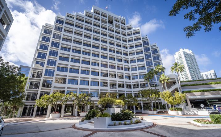 Pictures of Office property located at 601 Brickell Key Drive Suite 700, Miami, FL 33131 for lease - image #1