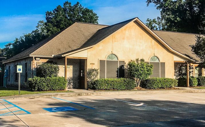 Pictures of Office property located at 14635 S Harrells Ferry Rd, Baton Rouge, LA 70816 for lease - image #1