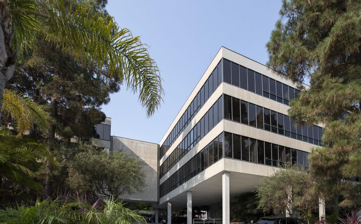 Pictures of Office property located at 609 Deep Valley Drive Suite 200, Rolling Hills, CA 90274 for sales - image #1