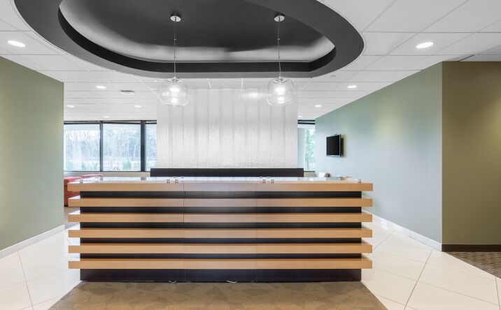 Pictures of Office property located at 100 S. Saunders Road 1st Floor, Lake Forest, IL 60045 for lease - image #1