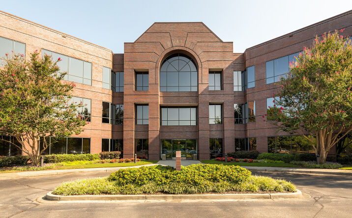 Pictures of Office property located at 8295 Tournament Drive Suite 150, Memphis, TN 38125 for lease - image #1