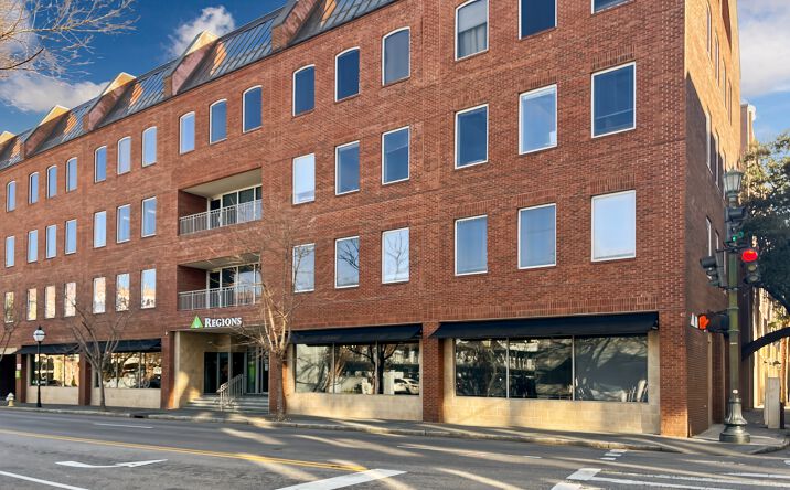 Pictures of Office property located at 170 Meeting St, Charleston, SC 29401 for lease - image #1