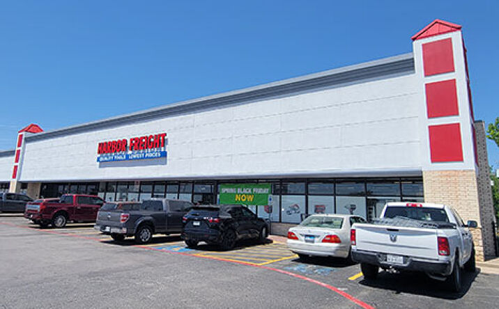 Pictures of Retail property located at 7525 Grapevine Hwy, North Richland Hills, TX 76180 for lease - image #1