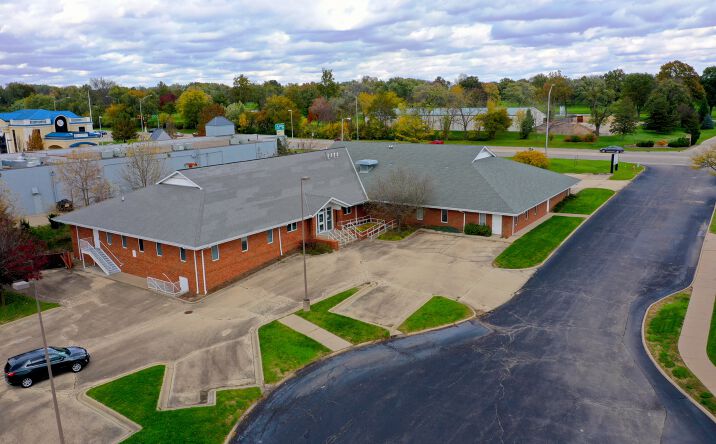 Pictures of Office property located at 7801 Knoxville Ave, Peoria, IL 61614 for lease - image #1