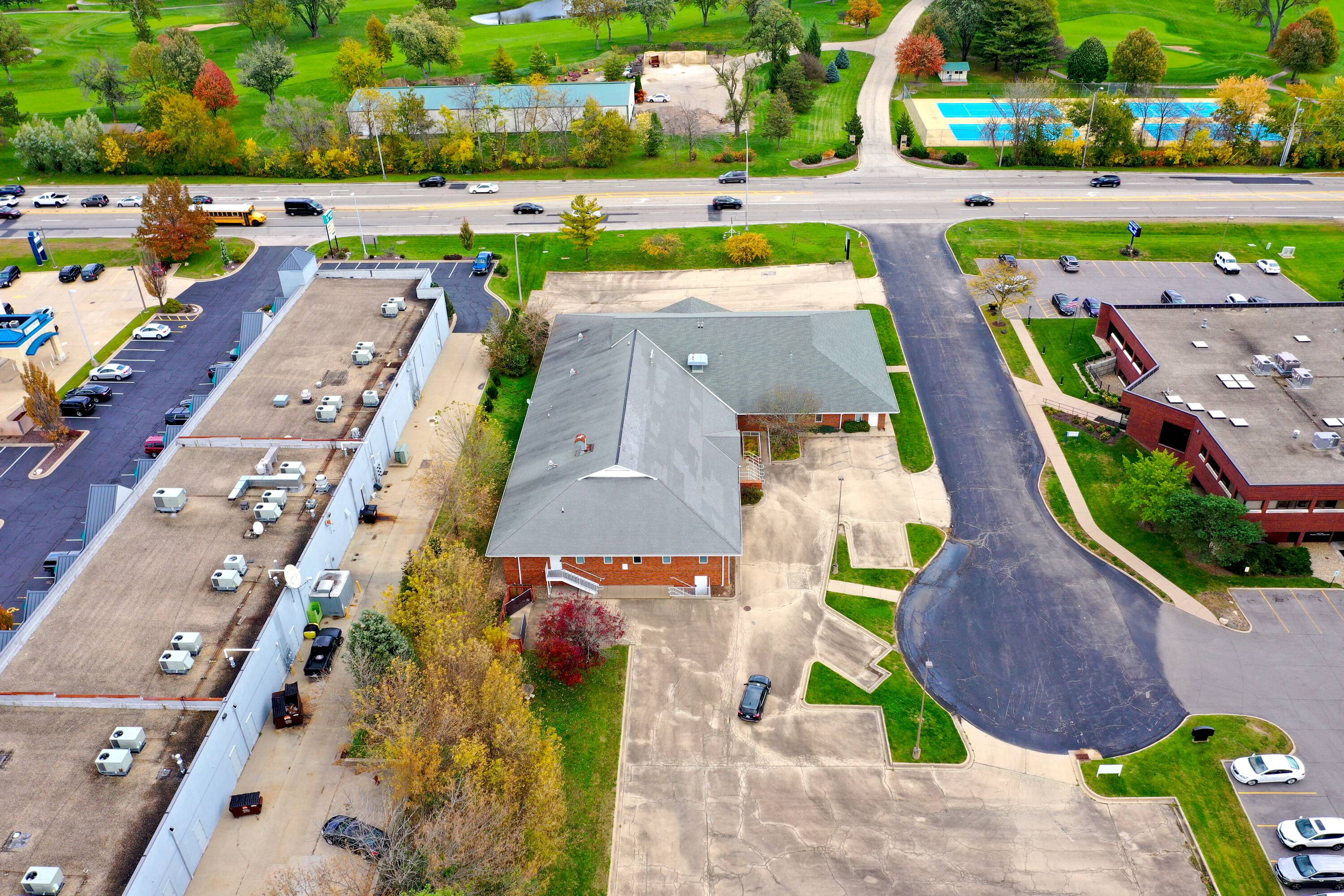 7801 N. Knoxville Ave., Peoria, IL 61614