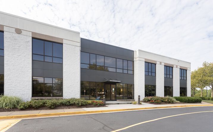 Pictures of Office property located at 1545 Crossways Blvd, Chesapeake, VA 23320 for sales - image #1